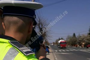 Pe fondul vitezei excesive, TRUCAM-ul a lăsat fără permis 27 de dâmboviţeni, în trei zile