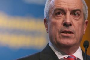 Tăriceanu îl atacă pe faţă pe Iohannis. Referendumul „E o trambulină pentru jocul politic”