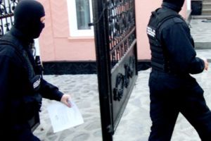 Cine FURĂ azi în sat, mâine-l saltă un MASCAT!