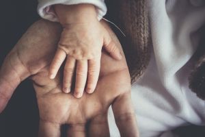 Directivă UE: Concediu paternal de minim 10 zile