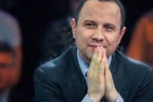 Scandal la un post de televiziune. Invitaţii au sărit unul la gâtul celuilalt. „Sunteţi un obraznic”