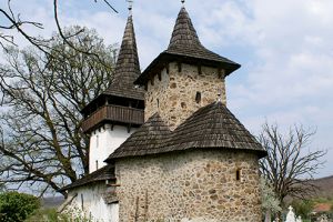 Comori mai puţin ştiute ale Hunedoarei. Biserica de zid de la Gurasada