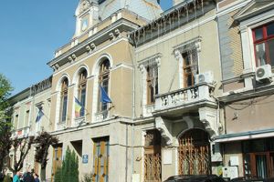 Deva a ajuns să aibă buget de aproape două ori mai mic decât Hunedoara