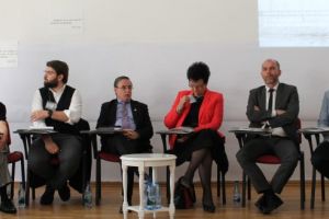 Premieră în judeţ: Dezbatere pe tema bullying-ului la Reghin. Combaterea bullying-ului este imperativă pentru bunăstarea societăţii!