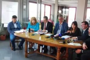 Scandalul dezinfectanţilor Al Carina. Producătorul german a venit în România: „Nu am avut nicio reclamaţie din partea altor ţări, niciodată”