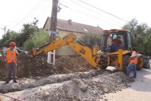 Se extinde reţeaua de canalizare menajeră într-o localitate de lângă Timişoara, cu bani de la guvern