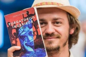 
Cărţile citite, pe cele de vizită tipărite! Mod inedit de a promova lectura în mediul de business
