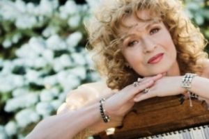 Angela Similea, pierdere financiară uriaşă! Drama vedetei care a pierdut averi uriaşe