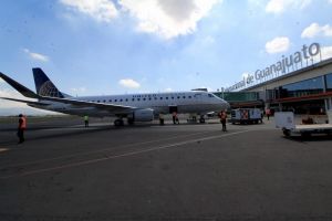 VIDEO Jaf pe aeroport – Hoţii au furat un milion de dolari în mai puţin de trei minute