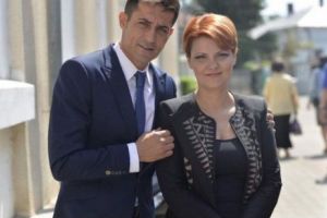 Olguţa Vasilescu, gafă uriaşă în direct! Fostul ministru a uitat cu cine vorbeşte 