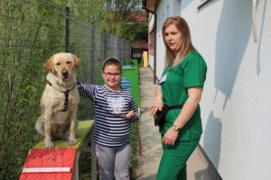 FOTO. Povestea lui Jolene. Căţeaua care ajută 40 de copii să se vindece