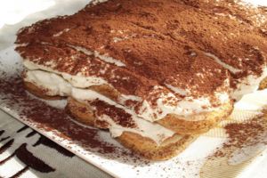 Tiramisu de casă fără ouă – delicios de te lingi pe degete!