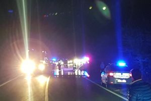 Două persoane la spital după ce un şofer a depăşit peste linia continuă, lângă Timişoara