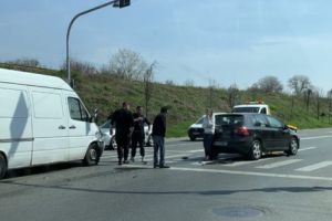 ACUM – Accident pe strada Gheorghe Șincai din Piteşti