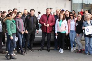 FOTO – Sute de voluntari au participat la acţiunea de ecologizare ”Împreună pentru un oraş mai curat”