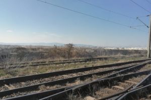 Trenuri oprite în judeţul Braşov, din cauza unui incendiu lângă calea ferată (FOTO + VIDEO)