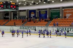 HOCHEI: Corona a câştigat primul meci din semifinala Campionatului Naţional