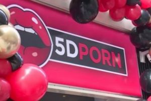Într-un oraş european a fost inaugurat primul studio de cinema 5D, dedicat vizionării de conţinut pornografic | VIDEO