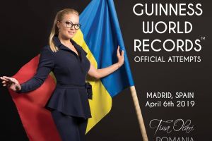 Designerul Tina Olari a purtat drapelul României la Madrid la un eveniment de Cartea Recordurilor (VIDEO)