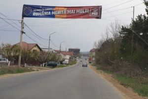 La intrarea în Piteşti, PSD îşi face reclamă sub RUŞINEA NAŢIONALĂ!