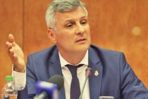 Daniel Zamfir îl umileşte crunt pe Ludovic Orban. „Tu esti solidar cu o slugă a sistemului!”