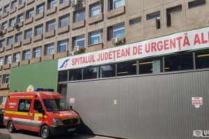 INCENDIU cu degajare mare de fum, la magazia Spitalului Judeţean de Urgenţă Alba Iulia