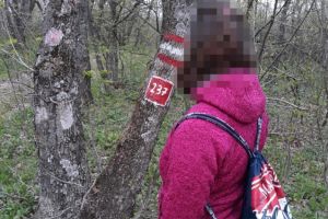 O tanara s-a ratacit in muntii Macinului. A cerut ajutorul pompierilor ISU Delta Tucea 