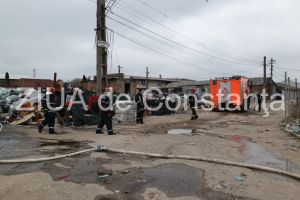 Imagini de la eveniment. Incendiu la un depozit de materiale reciclabile din municipiul Constanta (galerie foto+video) 