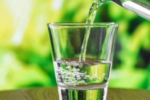 Alertă! Probleme mari cu o apă plată foarte arpeciată în România? Breaking news