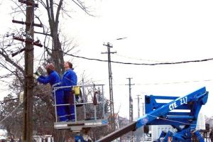 Reprezentanţii Primăriei Dudeştii Noi după furtuna de duminică noaptea: „Reţeaua rezistă!”