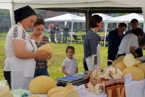 Galerie Foto: Sărbătoarea produselor de stână, la expoziţia-târg a Asociaţiei ”Caprirom Nord”