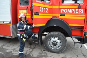 Câte locuri sunt disponibile, în acest an, în instituţiile militare de învăţământ?