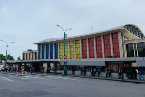 Adrian Oprică: Ministrul Cuc se face iar de râs spunând că nu are cunoştinţă de demersul Primăriei de a prelua Gara Braşov