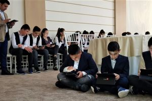 „Educaţie digitală pentru un viitor care începe azi” la Școlile din Corbii Mari şi Dragomireşti