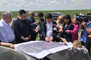 Ce spun gălăţenii despre aeroportul PSD: „E campanie electorală, se promite orice pentru voturi!”