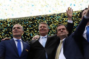 Klaus Iohannis: Eliberaţi România! Vă aştept pe toţi la vot pe 26 mai!