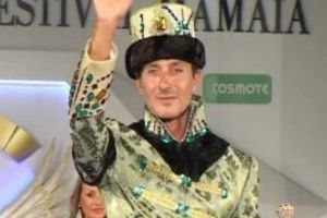 INCREDIBIL Cum arată Radu Mazăre, după 2 ani în care nimeni nu l-a mai văzut - FOTO din avionul care îl aduce în România