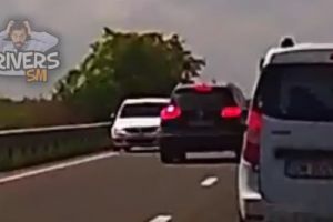 VIDEO. Depăşire sinucigaşă pe DN 19. Impact frontal evitat în ultima clipă