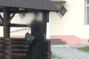 Un preot care a accidentat mortal o femeie predă în continuare la şcoală – A stat 90 de zile in arest