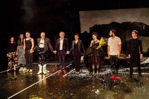 Pascal Bruckner, la Teatrul Anton Pann din Râmnicu-Vâlcea: „În dramaturgie, am vrut să surprind singurătatea oamenilor, tratată ca o farsă“