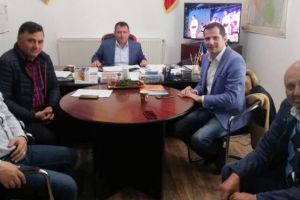 Aducţiunea cu apă şi reparaţia drumurilor la Costişa sunt prioritare pentru liberali