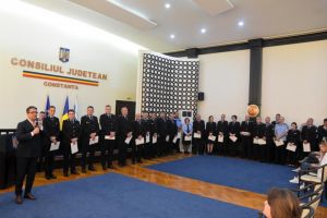Astazi este Ziua Politiei Locale. Mai multi politisti locali din Constanta au primit diplome pentru merite deosebite in munca (galerie foto)