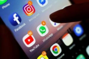 Lovitură grea pentru utilizatorii de smartphone. Dispar cele mai folosite aplicaţii. Sunt interzise!