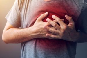 Infarctul omoară tot mai multe persoane! Medicii avertizează: Fumatul, una dintre cauze