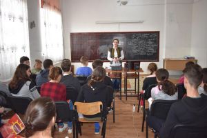 „Drogurile. Informează-te”, acţiune la Şcoala Gimnazială Corocăieşti