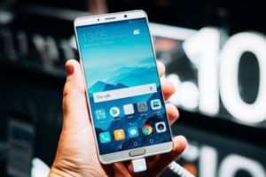 Trump scoate Gmail şi Google Maps din telefoanele Huawei