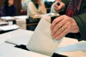 Vânzarea şi consumul băuturilor alcoolice, interzise pe o rază de 500 de metri în jurul secţiilor de votare