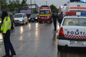 Accident provocat de un şofer cu alcoolemie record! O persoană a fost rănită