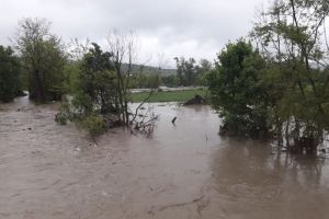 Codul roşu de inundaţii prelungit, apoi cod portocaliu şi galben. Avertizări Ro-Alert pentru Beclean şi 6 comune