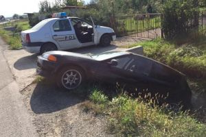 Autoturism condus în şanţ, pe raza satului Ghiduţ, de un bărbat aflat sub influenţa băuturilor alcoolice